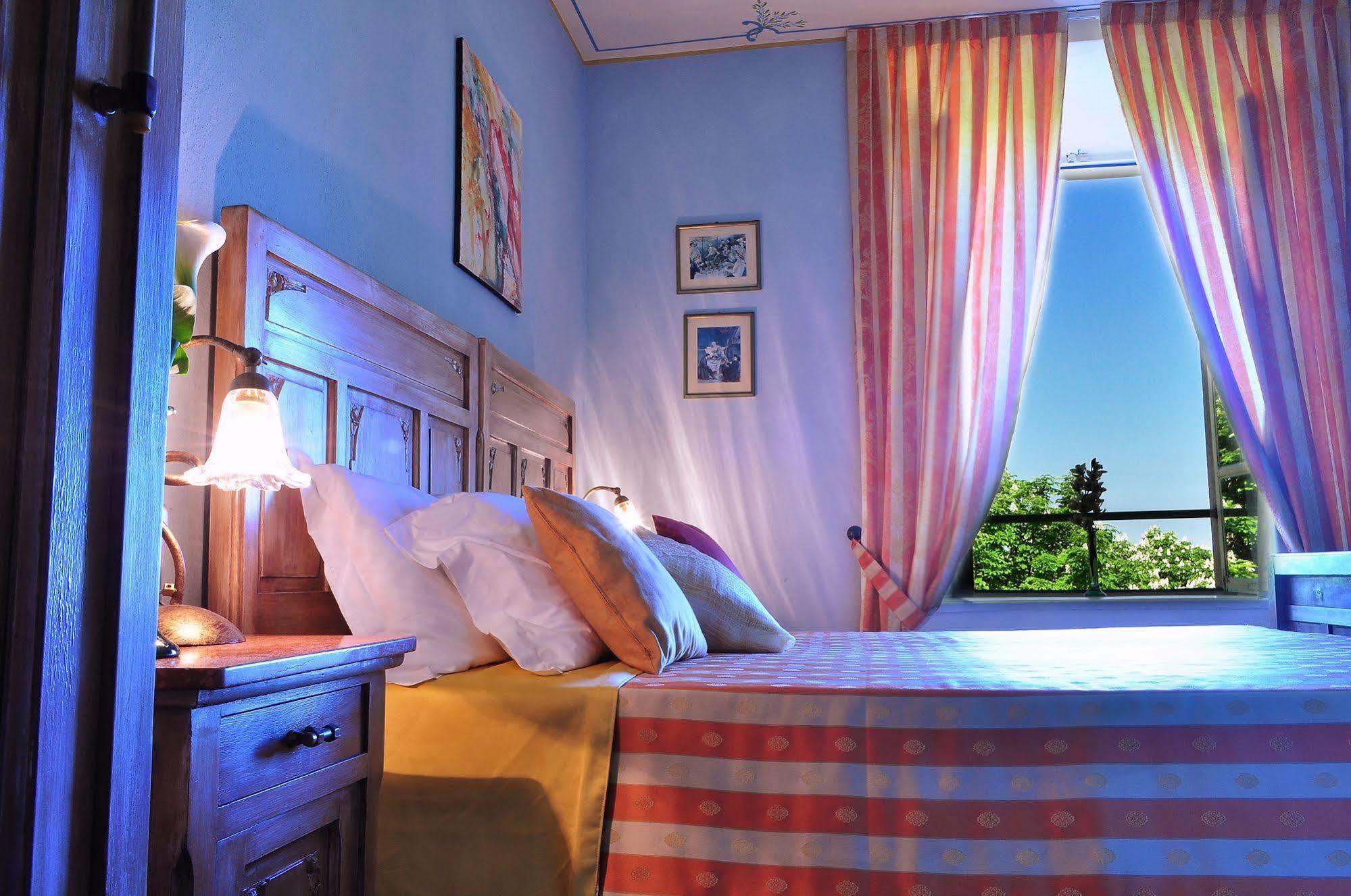 La Foresteria Del Castello - Wellness Hotel In Dimora Storica Castell'Alfero Exterior photo